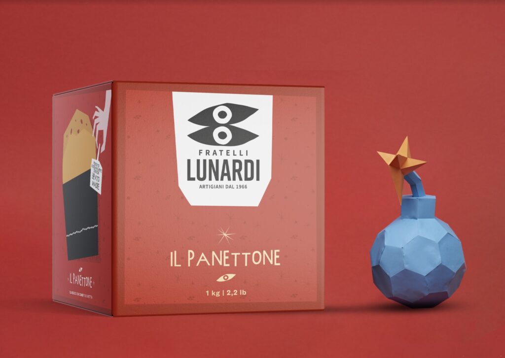panettone classico ambientato nella sua scatola